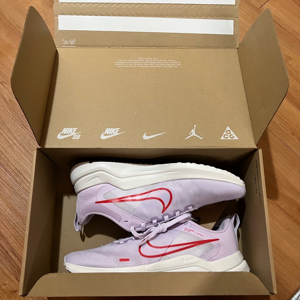 NEW Nike Womans Downshifter 12